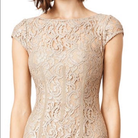 monique lhuillier dress - Picture 4 of 8